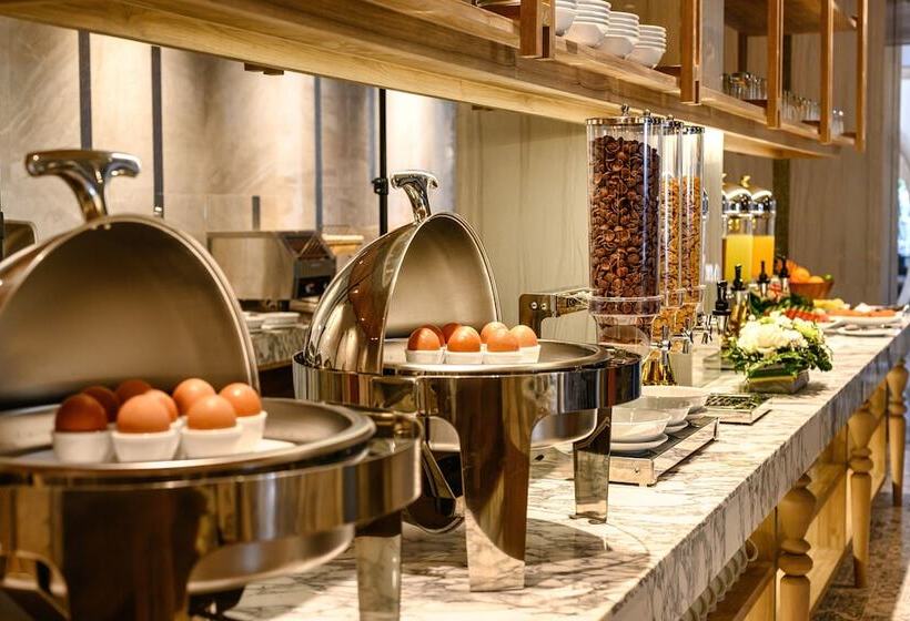 בית מלון כפרי Isanook Resort & Suites Hua Hin