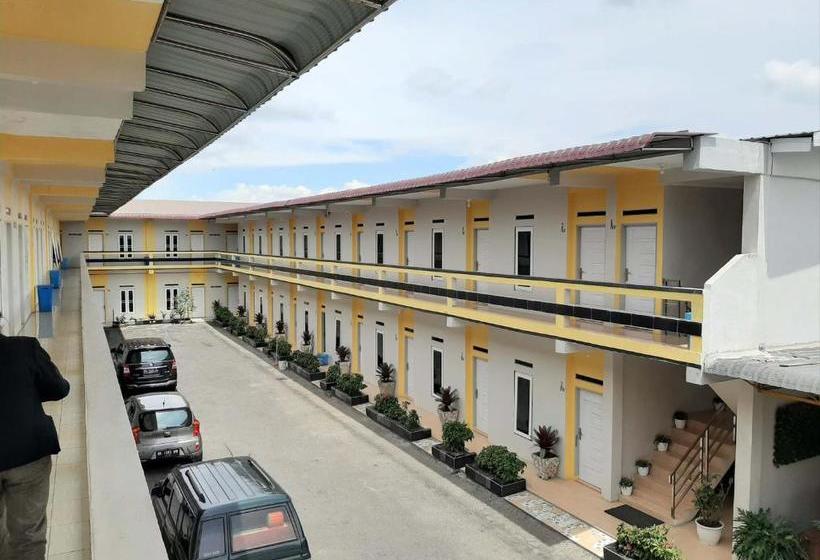 호텔 Oyo 1698 Juma Eluk