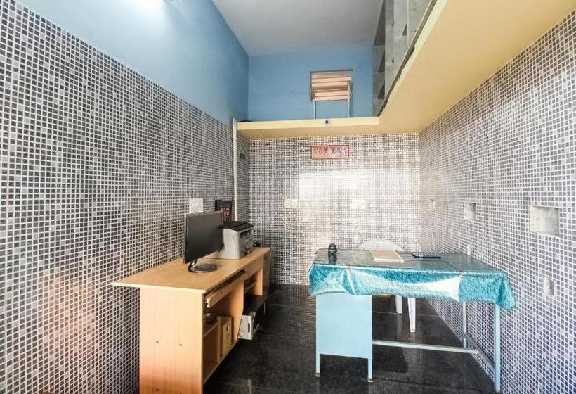 酒店 Oyo 61146 Sivam Complex