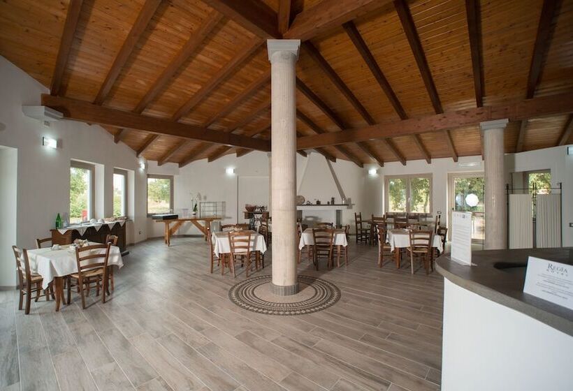 בית מלון כפרי Regia