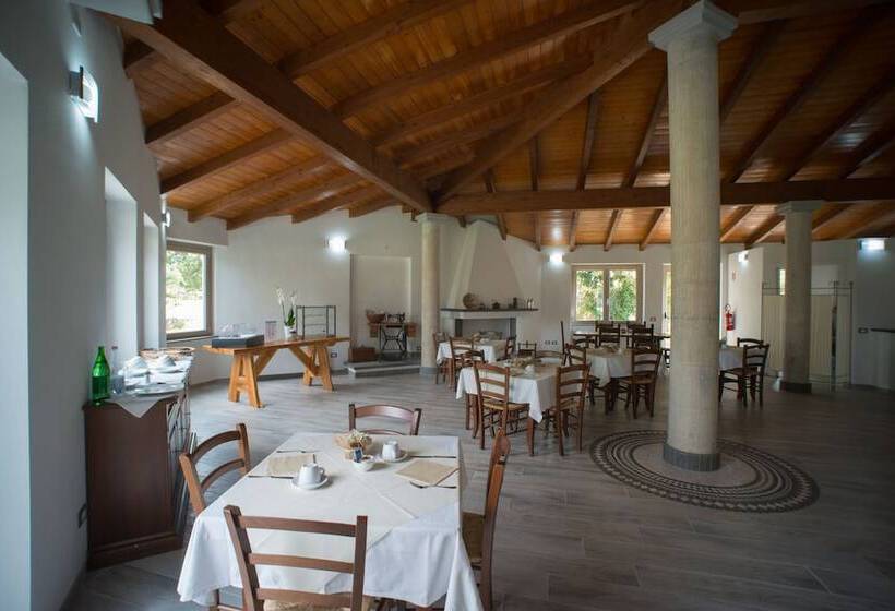 בית מלון כפרי Regia