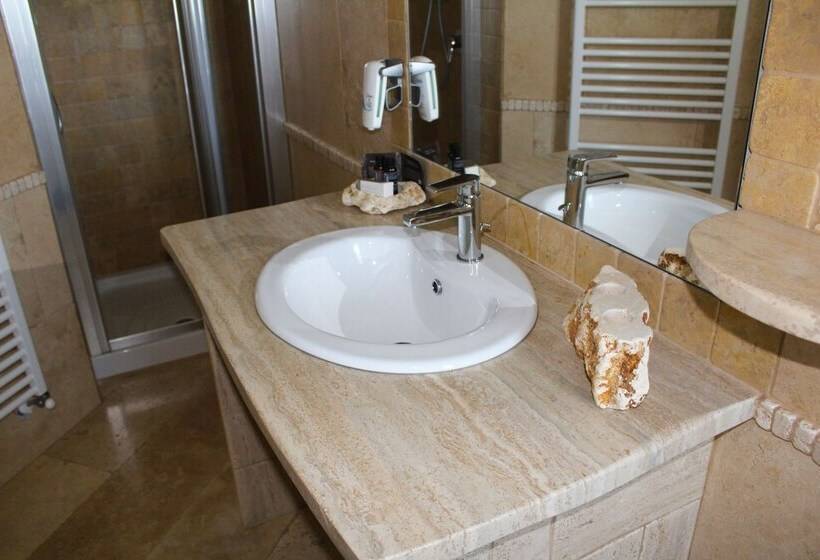 בית מלון כפרי Regia