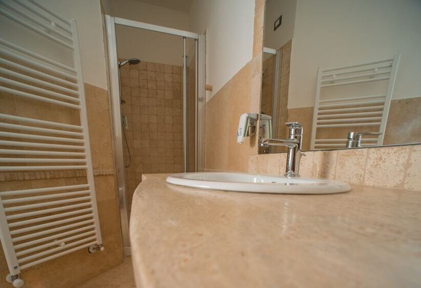 בית מלון כפרי Regia