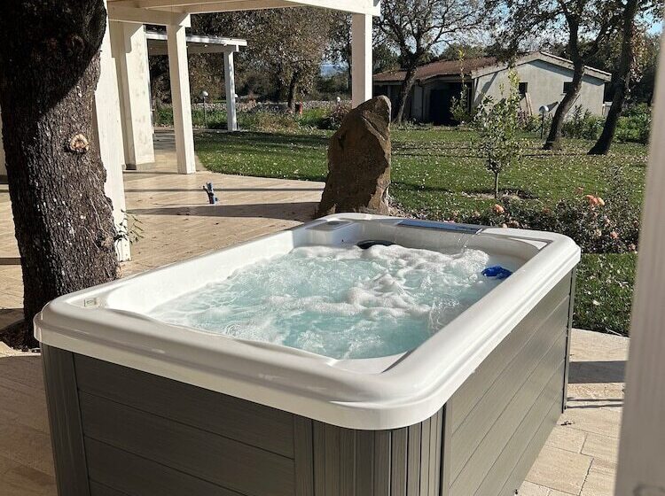 בית מלון כפרי Regia