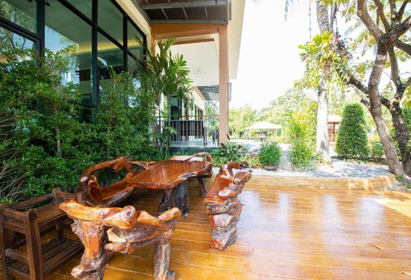 ホテル Rnana Grand