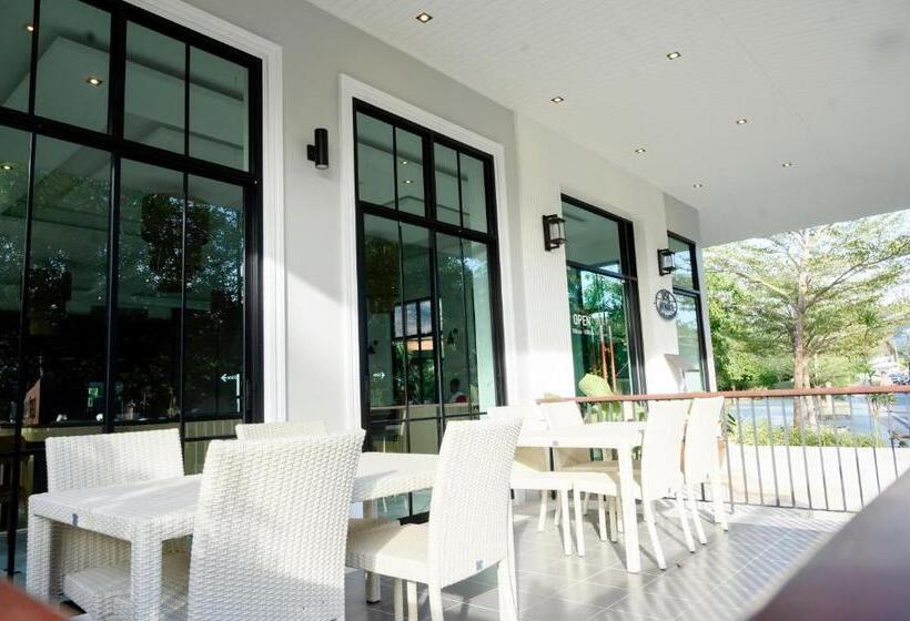 ホテル Rnana Grand