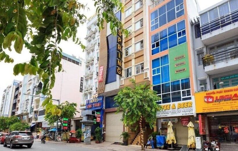 هتل Spring Airport