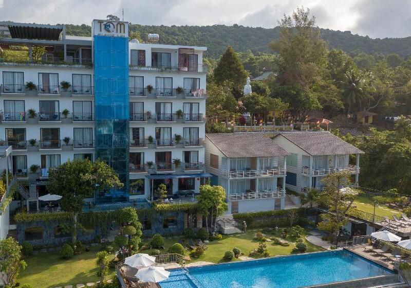 هتل Tom Hill Boutique Resort & Spa