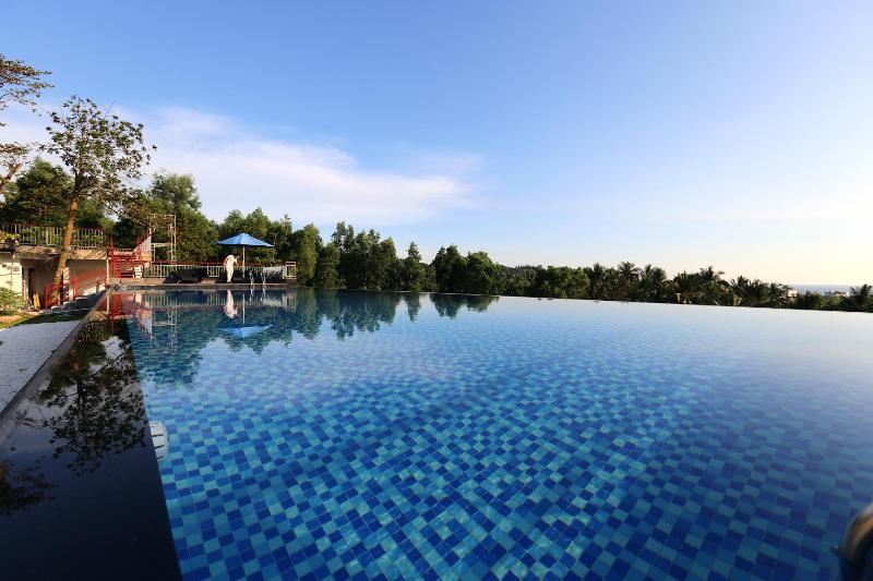 هتل Tom Hill Boutique Resort & Spa