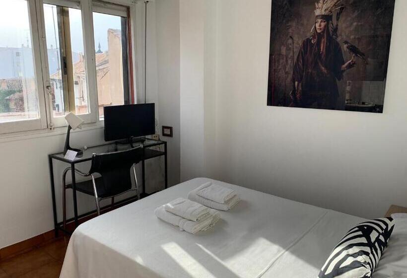 Отель Y Restaurante Puerta De Aranda