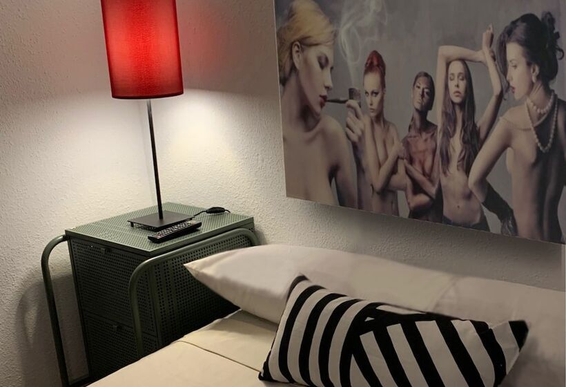 호텔 Y Restaurante Puerta De Aranda