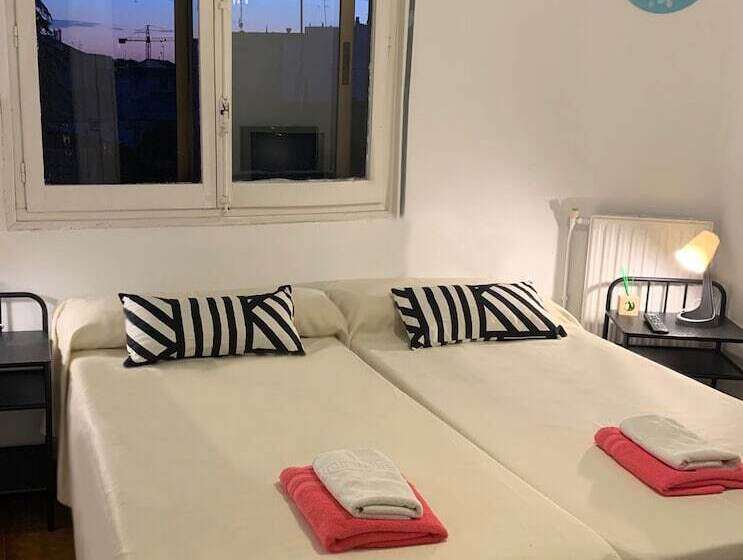 Отель Y Restaurante Puerta De Aranda