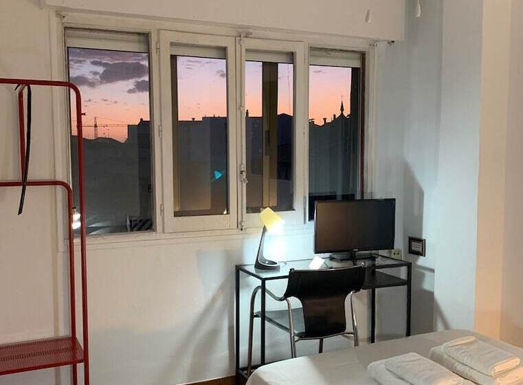 Отель Y Restaurante Puerta De Aranda