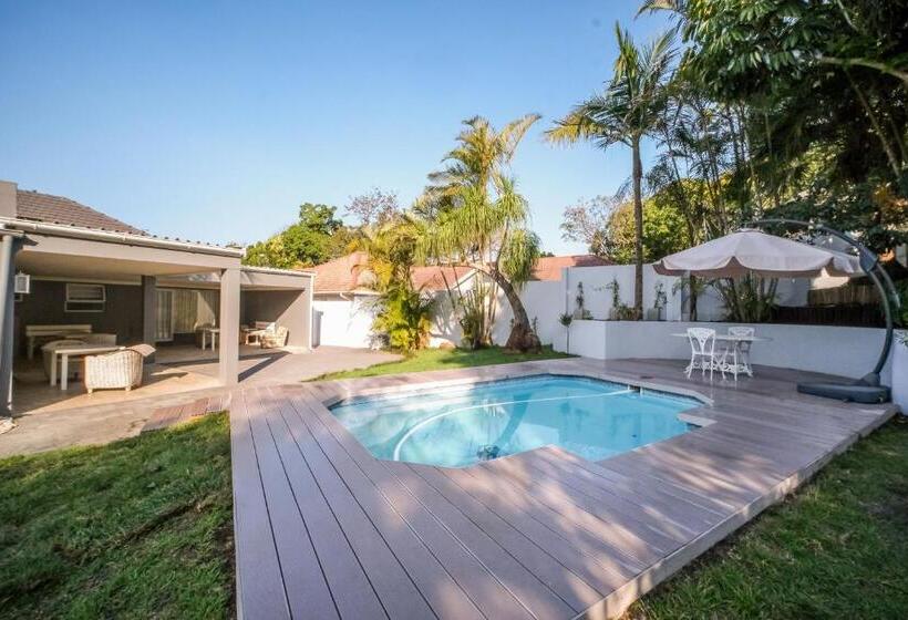 Пансион 182 Old Transkei Road