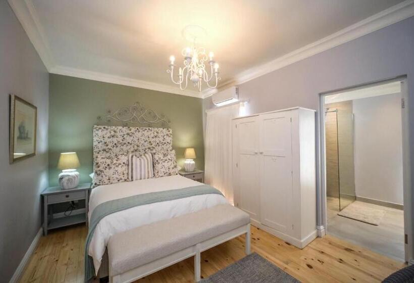 Пансион 182 Old Transkei Road