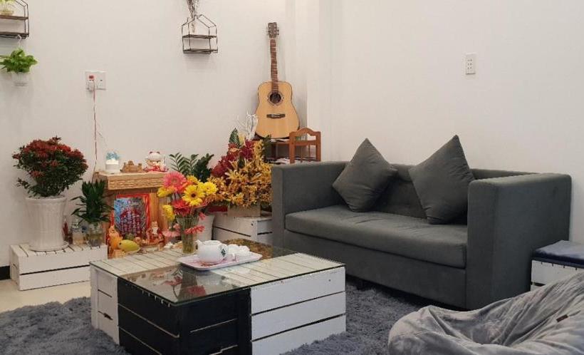 پانسیون Aloha House