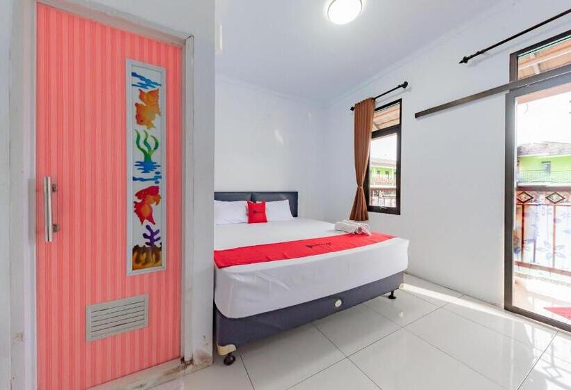 Пансион Reddoorz Resort Syariah @ Jaya Tirta Abadi