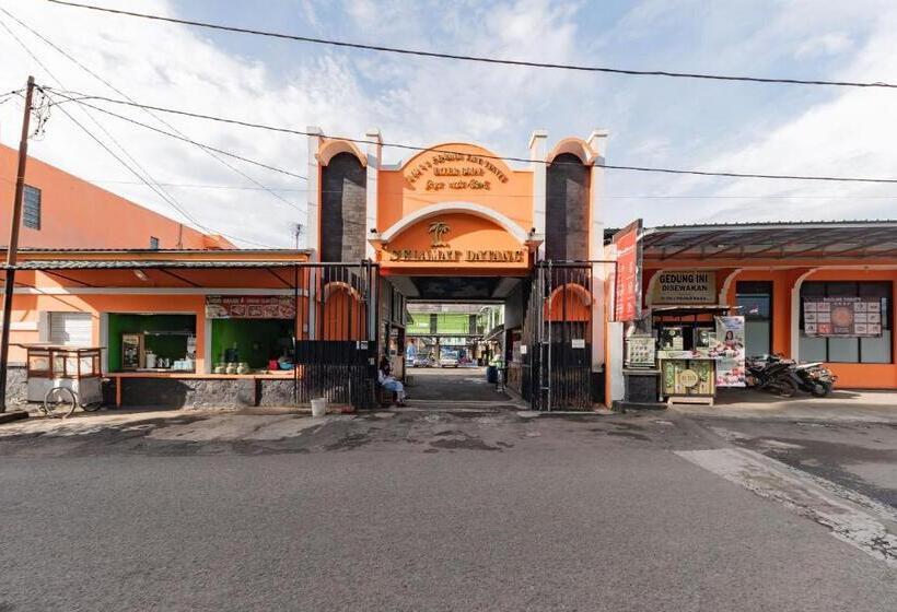 Пансион Reddoorz Resort Syariah @ Jaya Tirta Abadi