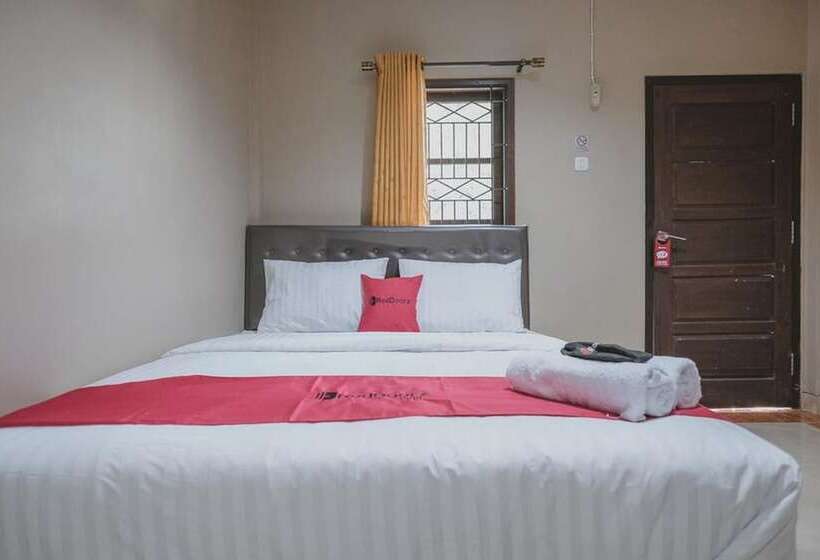 펜션 Reddoorz Syariah Near Jamtos Jambi 2