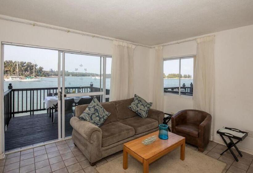 膳宿费 Wild Rocks