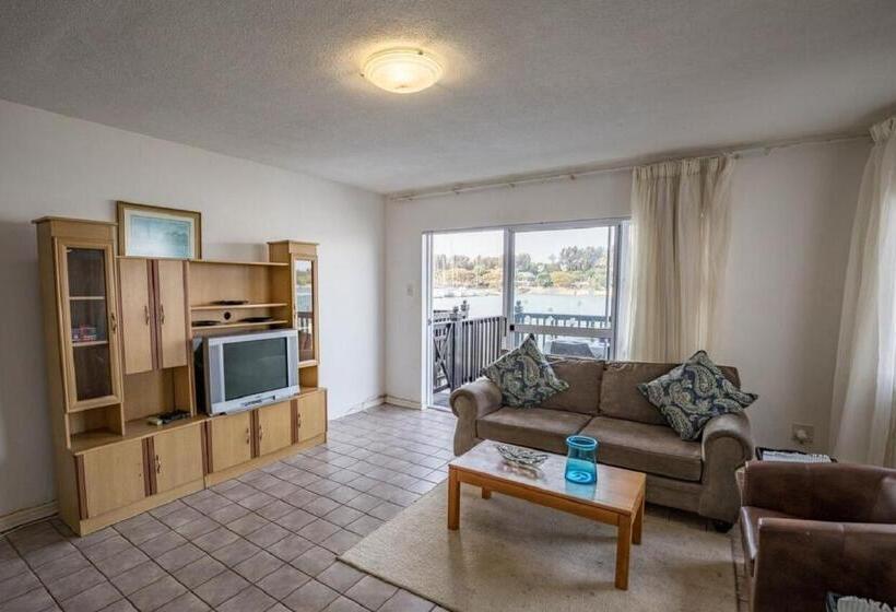 膳宿费 Wild Rocks