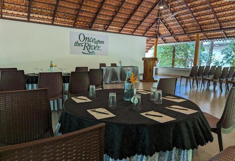 리조트 Once Upon The River, Aluva Near Cochin International Airport
