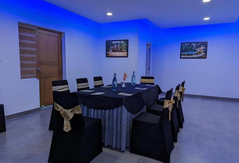 리조트 Once Upon The River, Aluva Near Cochin International Airport