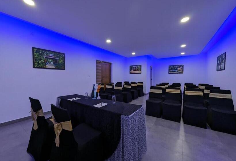 리조트 Once Upon The River, Aluva Near Cochin International Airport