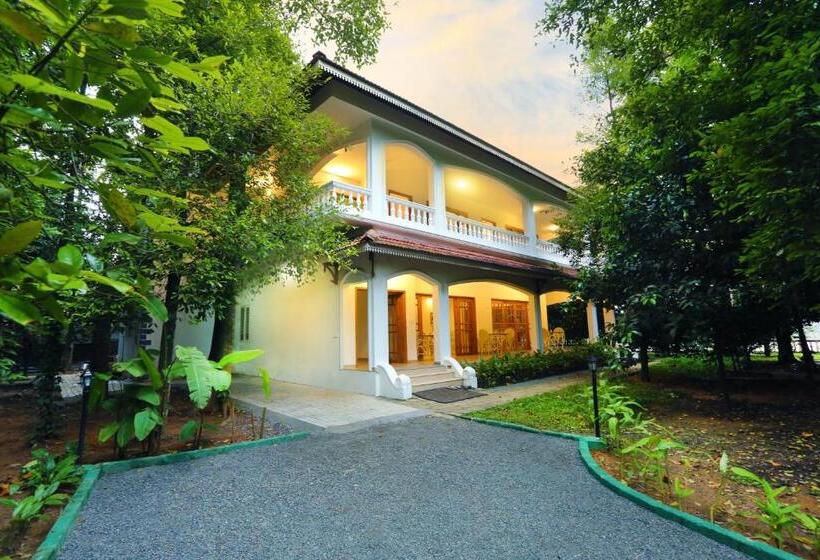 리조트 Once Upon The River, Aluva Near Cochin International Airport