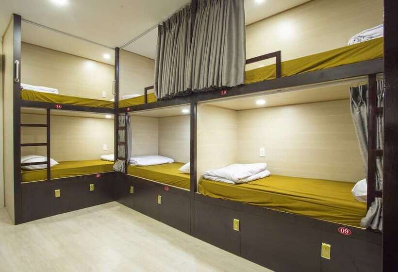 Saigon Marvel Hostel