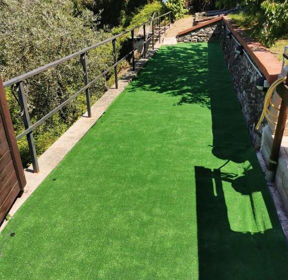 مبيت وإفطار Villa Rocca Leivi