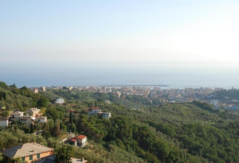 مبيت وإفطار Villa Rocca Leivi