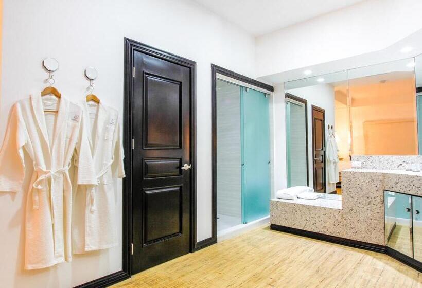 בית מלון כפרי Boutique Villa Toscana