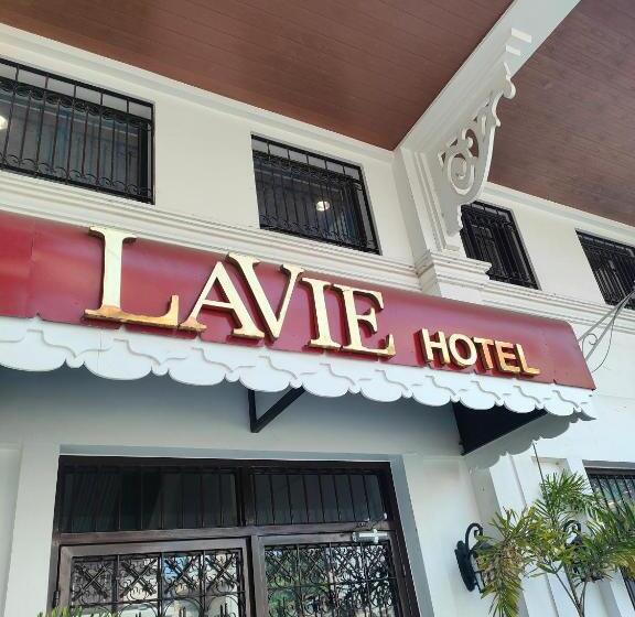 هتل Lavie