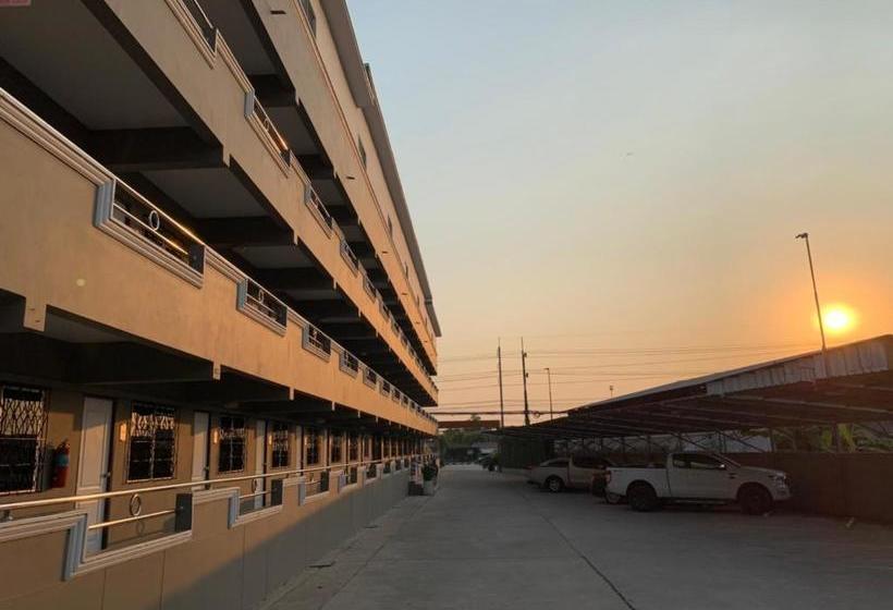 Capital O 75406 Hotel M Rojana