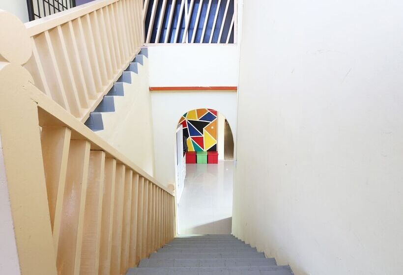 Отель O Pelangi Marang