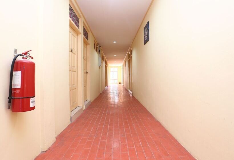 Отель O Pelangi Marang