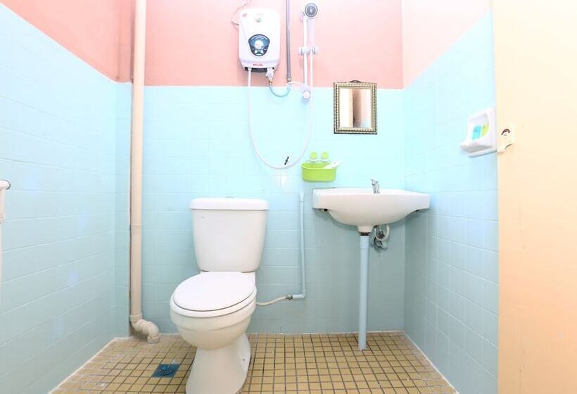 Отель O Pelangi Marang