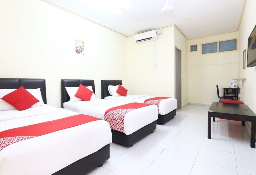 Отель O Pelangi Marang