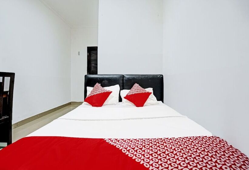 Отель Kerangga Homestay Syariah Redpartner