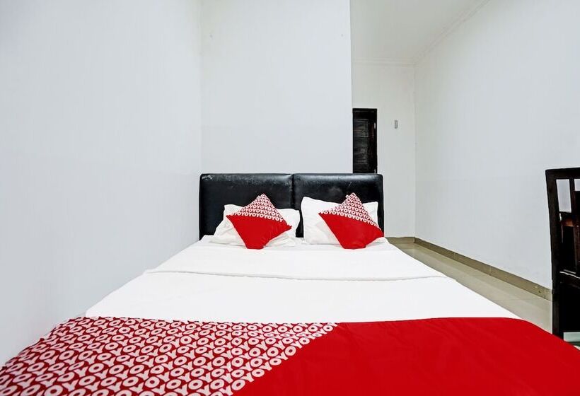 Отель Kerangga Homestay Syariah Redpartner