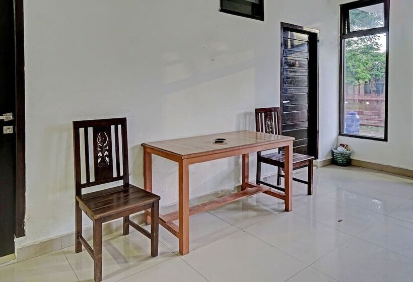 Отель Kerangga Homestay Syariah Redpartner