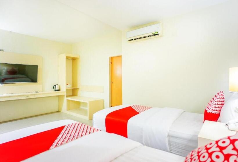 ホテル Oyo 1636 Wisma Kuta Karang