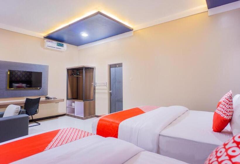 ホテル Oyo 1636 Wisma Kuta Karang