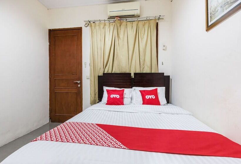 ホテル Oyo 1672 Wisma Barkah