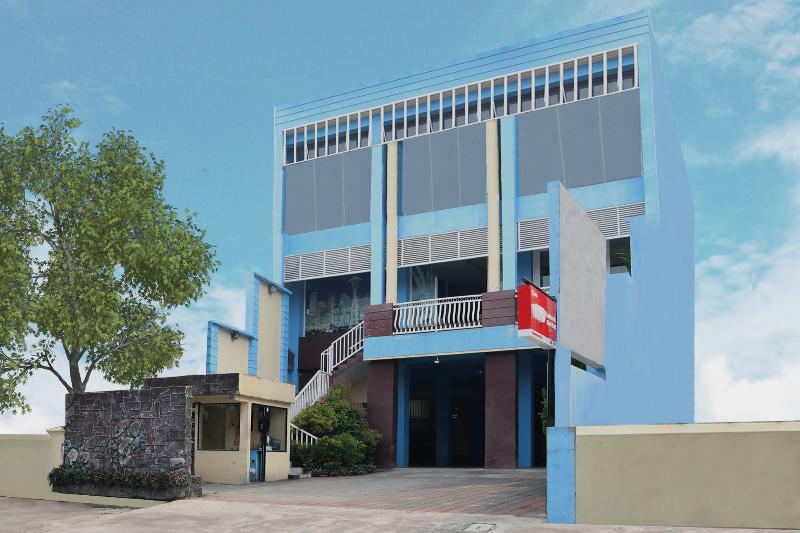 酒店 Oyo 1673 M Authentic Kost Man