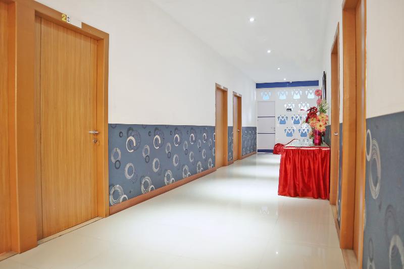 酒店 Oyo 1673 M Authentic Kost Man