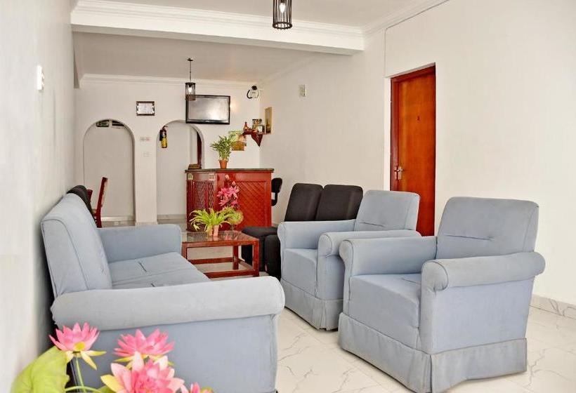 Отель Oyo 341 Glenfield Resort