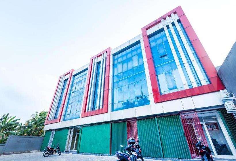 Отель Oyo 925 Grand Wijaya Bintaro