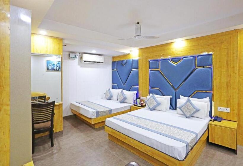 فندق Preet Palace 5 Mints Walk From Nizamuddin Railway Station